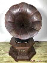 The old phonograph of the Republic of China
