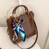 European and American Tide brand large capacity Womens bag 2021 new fashion Hand bag retro commuter shoulder bag Joker shoulder bag