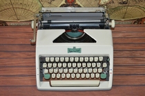 60s old-fashioned antique pure metal shell Arabic mechanical typewriter German normal use good product