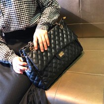 Singapore Tide Card Rhombus chain Bag Pack woman 2022 new advanced senses small fragrant wind large capacity single shoulder inclined satchel bag
