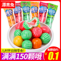Pretty rabbit watermelon Bubblegum burst pulp Childrens candy Chewing gum barrel after 80 years of nostalgic snacks childhood memories
