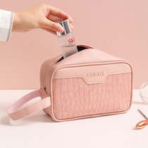  Cosmetic bag womens portable large capacity 2021 new ins super fire travel skin care products storage bag high-end leather