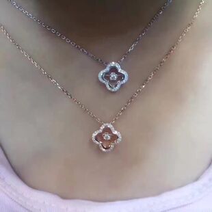 灵动钻石项链四叶草女款18k金黄金玫瑰金钻石四花吊坠项链锁骨链