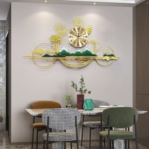Fashion light luxury clock wall clock living room home atmosphere New Chinese decorative art creative personality silent clock