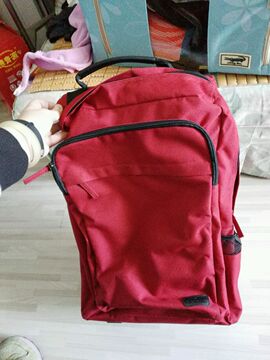 背包款拉杆箱,佐丹奴红色全新