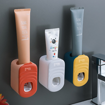 Fully automatic squeezing toothpaste artifact high-end manual wall-mounted non-punching household rack lazy electric squeezer