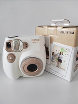 Fuji camera mini7C package contains the camera for men and women students