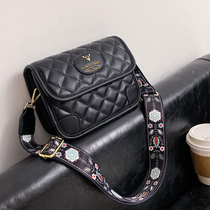 Net red small bag 2021 New Tide fashion wide shoulder strap shoulder bag female wild ins diamond shoulder small square bag