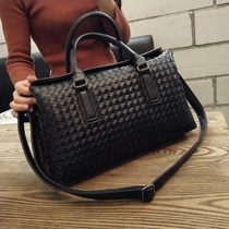Singapore Tide Card 2022 New European And European Retro Woven Womens Bag Pillow Bag Large Capacity Hand Inclined Satchel Shoulder Bag