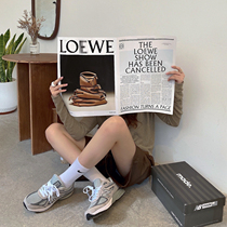 Photo props newspaper ins Net red blogger photography Background Paper magazine cover Street shooting location shooting studio decoration retro absolutely good size model celebrity style hand props
