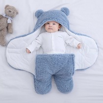 Baby holding newborn baby sleeping bag winter plus velvet thick bag newborn baby anti-shock bag outside