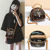 Hong Kong this year POP SMALL ROUND PACK BAG WOMEN 2022 NEW TEXTURE PRINTED SLOPED SATCHEL BAG SINGLE SHOULDER BAG MULTILAYER LARGE CAPACITY