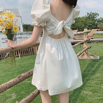Port Taste Retro square leader Bubbles Sleeves Caution machine Liandress woman Summer name Yuanyuan Gentle Wind Design Sensation Dew Back Tide