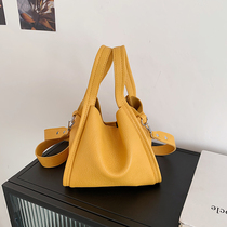 Simple small bag Women summer 2021 New Tide fashion wild ins shoulder bag popular Net red portable bucket bag
