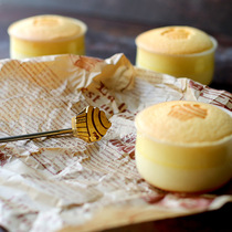 Fire dessert baked cake bread bread steamed bread dessert stainless steel copper branding