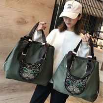 Autumn new net red womens short-distance travel bag Shopping Bag Mens Fitness Bag sports boarding waterproof Oxford textile bag