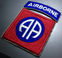 Vietnam War US ARMY 82th Airborne Division 82th Division color dark cut edge chapter