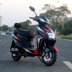 正品迅鹰尚领电动车高端电摩72v男踏板车冬季电动摩托车60v电瓶车