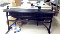 1 8m lamp cloth car sticker paper cutter Adhesive lamp cloth photo paper PP manual cutting machine Polarizer cutting machine