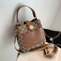 Premium sense niche package Women summer wild 2021 fashion new fashion portable bucket bag broadband shoulder bag