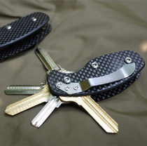 Outdoor creative handle carbon fiber key clamp key finishing storage clip anti-lost buckle waist clip EDC equipment