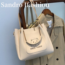 European station large capacity tote small bag female 21 new all one shoulder shoulder bag soft leather mobile phone wallet