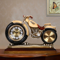 ~ Home living room clock desk desk European style retro personality creative motorcycle ornaments clock silent quartz