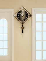 Net red hanging bell household atmosphere Chinese living room clock creative fashion clock hanging wall modern light extravagant hanging table brief