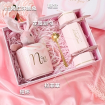 New Year gifts for staff annual meeting prizes for best friends activities Customers Creative and practical New Year hand gift box small