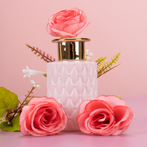 Fire-free aromatherapy essential oil Hotel home bedroom lasting fragrance rattan rose aromatherapy set with hand gift
