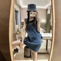 Denim dress female spring and autumn 2021 New French retro niche design sense strap skirt small short skirt