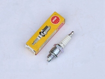 Applicable to motorcycle 2TNGK spark plug BP7HS small Mulan AG50 Longxin (two-stroke) fire nozzle Flint