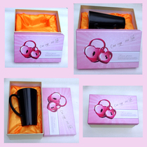 Mark cup gift box with a lid spoon in the box.