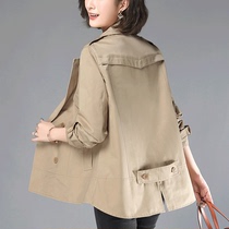 February and August outside set of women's 2021 new autumn loose Korean version of work small jacket women's spring and autumn short windbreaker