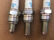 Suzuki curved beam QS110 uuu125t scooter GSX125GT125QS125 NGK Spark Plug