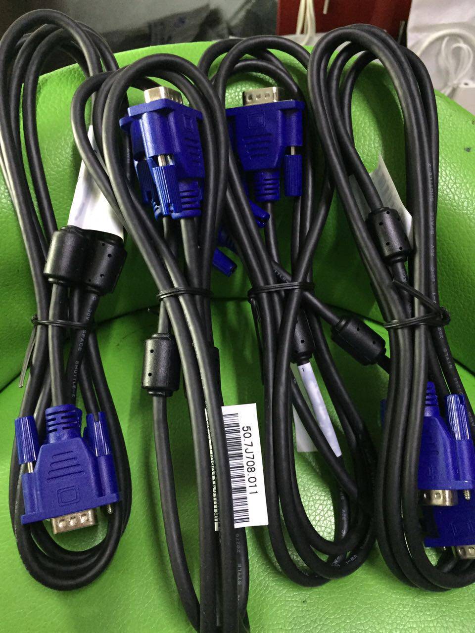 原装三星vga线显示器线双磁环15针全通1.8米全铜电脑连接线信号线