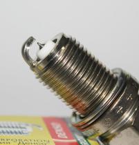 High performance electric equipment Iridium spark plug is suitable for Shandong Yanxiang LD450 AD450 450cc