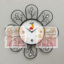 Large Tun Qiju European style retro style wall clock iron wall clock sweep second mute movement T734