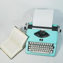 Used metal shell mechanical English typewriter retro literary birthday gift nostalgic ornaments students practice English