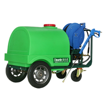 Fuel type outdoor cold water high pressure cleaning machine Community square advertising moss dirt flushing machine water gun with water tank
