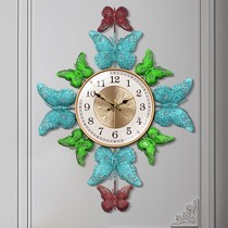 New Chinese living room decoration hanging bell bedroom Fashion creative process hanging table personality retro clock muted quartz clock