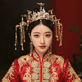 Bride Xiuhe dress headdress Chinese style ancient hair ornament golden tassel step shake atmosphere Phoenix crown wedding ornaments show small face
