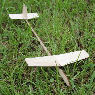 黑鹰1号 手掷直线模型全木飞机指定比赛专用器材手掷木质模型飞机