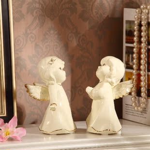 陶瓷小天使台面摆件一对高档创意新结婚礼物家居工艺饰品生日礼品