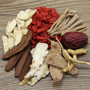 煲汤炖鸡料 中药材滋补药膳包 养生汤料包 广东煲汤炖鸡材料 新品上架