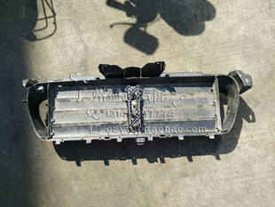 宝马5系520 525 528 530 535 gt f07 f18拆车百叶窗 水箱 集风罩 新品