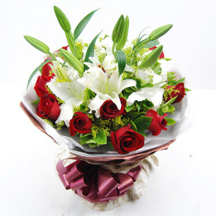 11枝红玫瑰9朵百合花束鲜花速递 送母亲花闺密生日昆明同城鲜花 新品