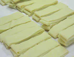 天门特产 新鲜豆皮 自己动手包豆饼 家乡早点的味道哟 新品上架 ￥ 2.