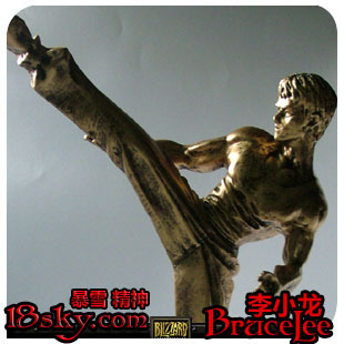 ◥◣18sky◢◤ 李小龙公仔模型手办 经典高踢腿 塑像雕像 新版 新品