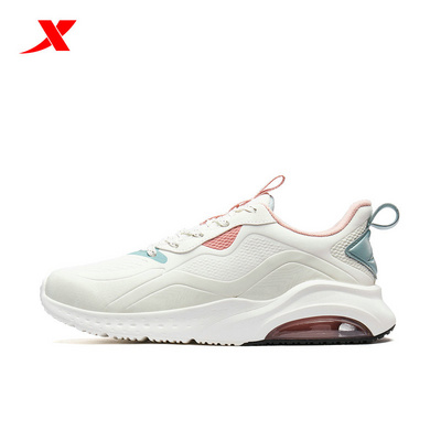 特步女鞋2020冬季新款半掌气垫减震跑步运动休闲鞋女980418110797